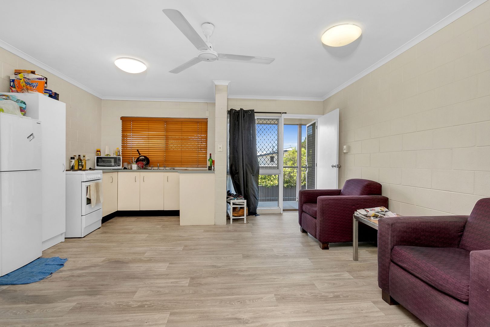 5/239-241 Lyons Street, Westcourt QLD 4870, Image 1