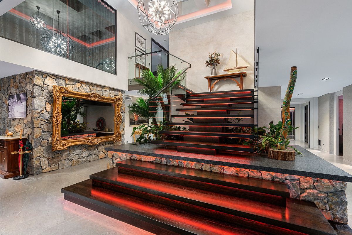 6 bedrooms Apartment / Unit / Flat in 83/45 Shore Street E CLEVELAND QLD, 4163