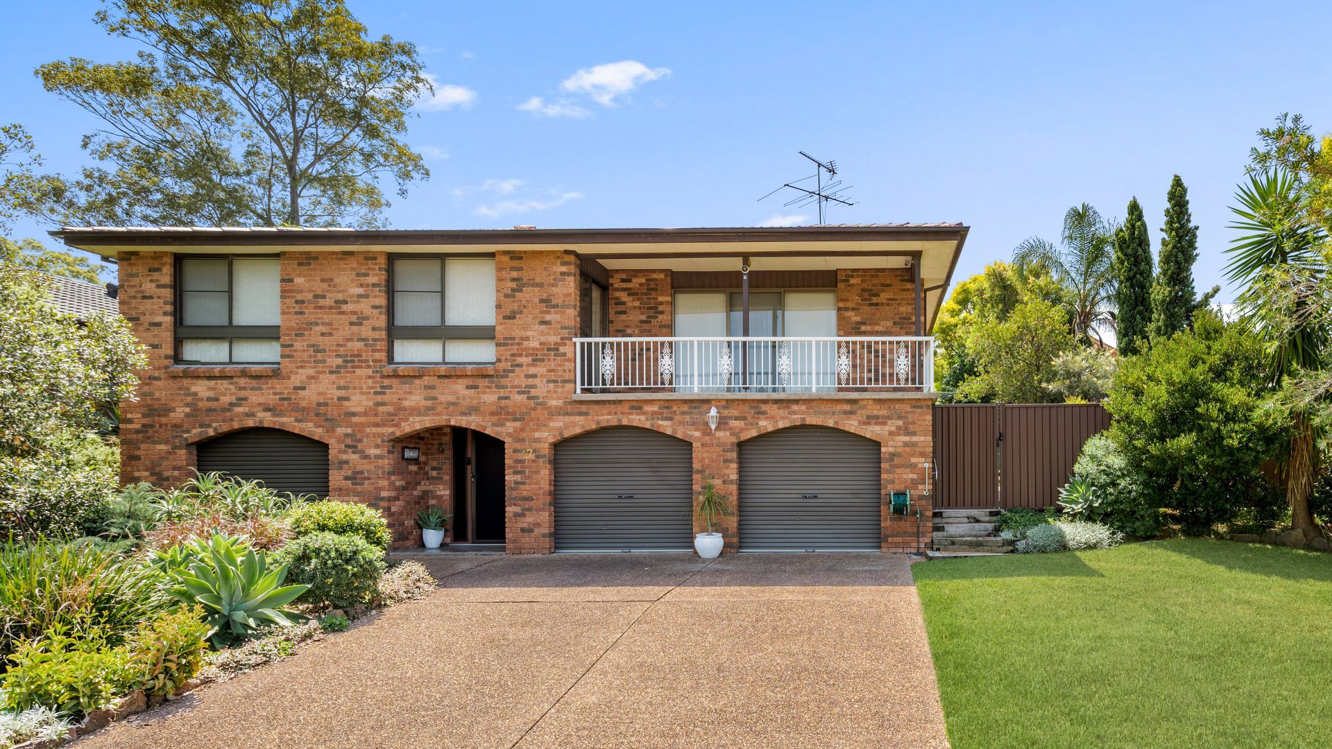 17 Fluorite Place, Eagle Vale NSW 2558