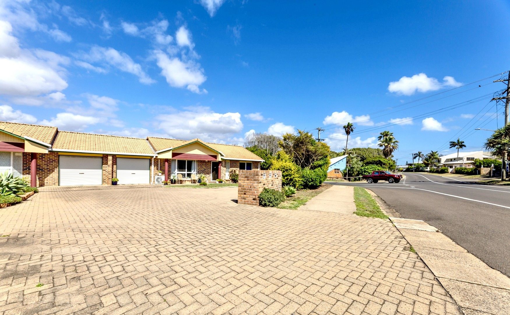 2 bedrooms Block of Units in 4/84 Woongarra Scenic Drive BARGARA QLD, 4670