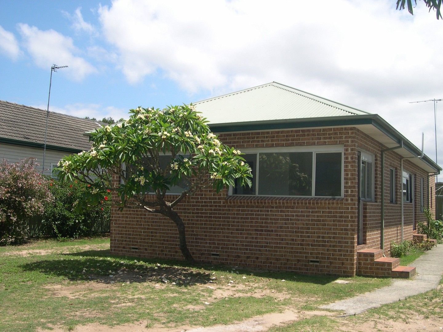 1 bedrooms House in 1/37 Davis Street BOOKER BAY NSW, 2257