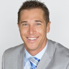 Michael Ozerskis, Sales representative