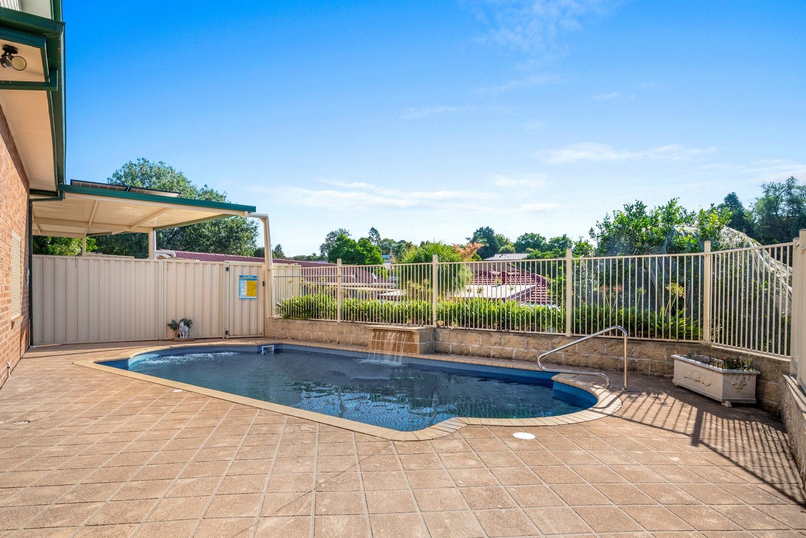 4 Emma Place, Ambarvale NSW 2560, Image 0