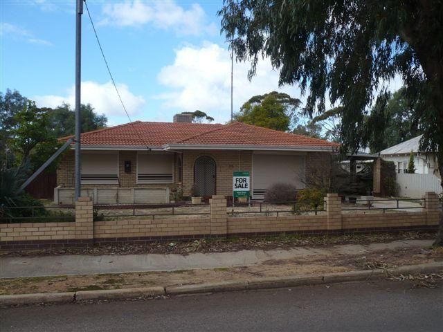 35 Gardiner Street, Moora WA 6510