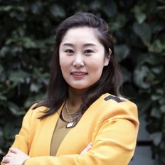 Vivian Wu, Property manager