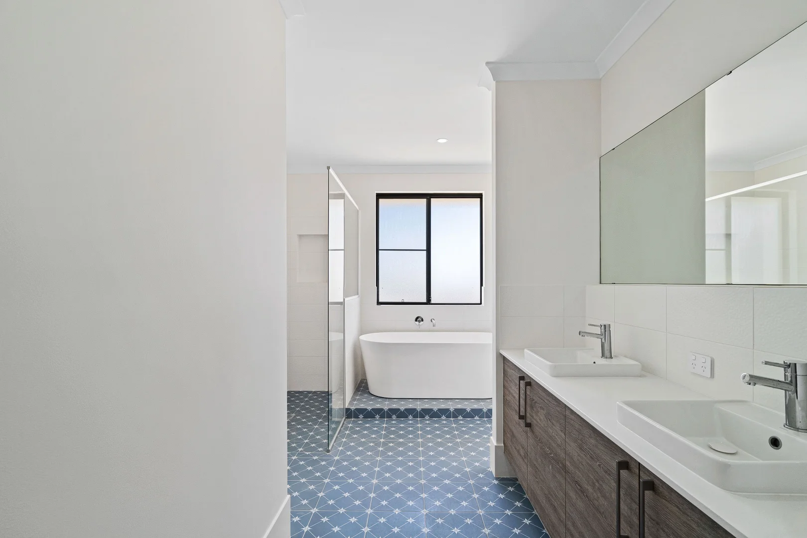 Additional image 15 of 2 Wellington Avenue, Lakelands WA 6180