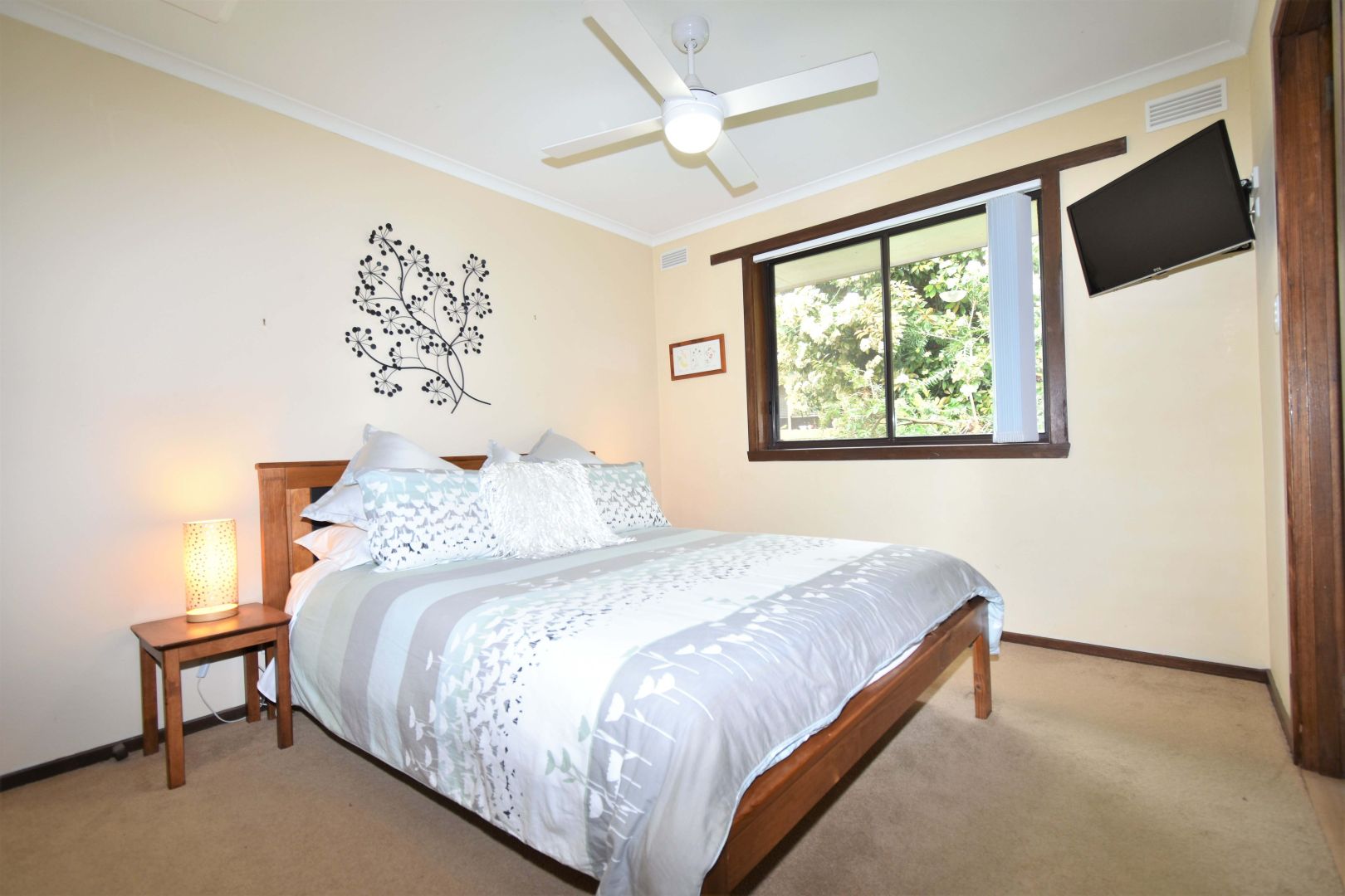 2 WOOD STREET, Beechworth VIC 3747, Image 2