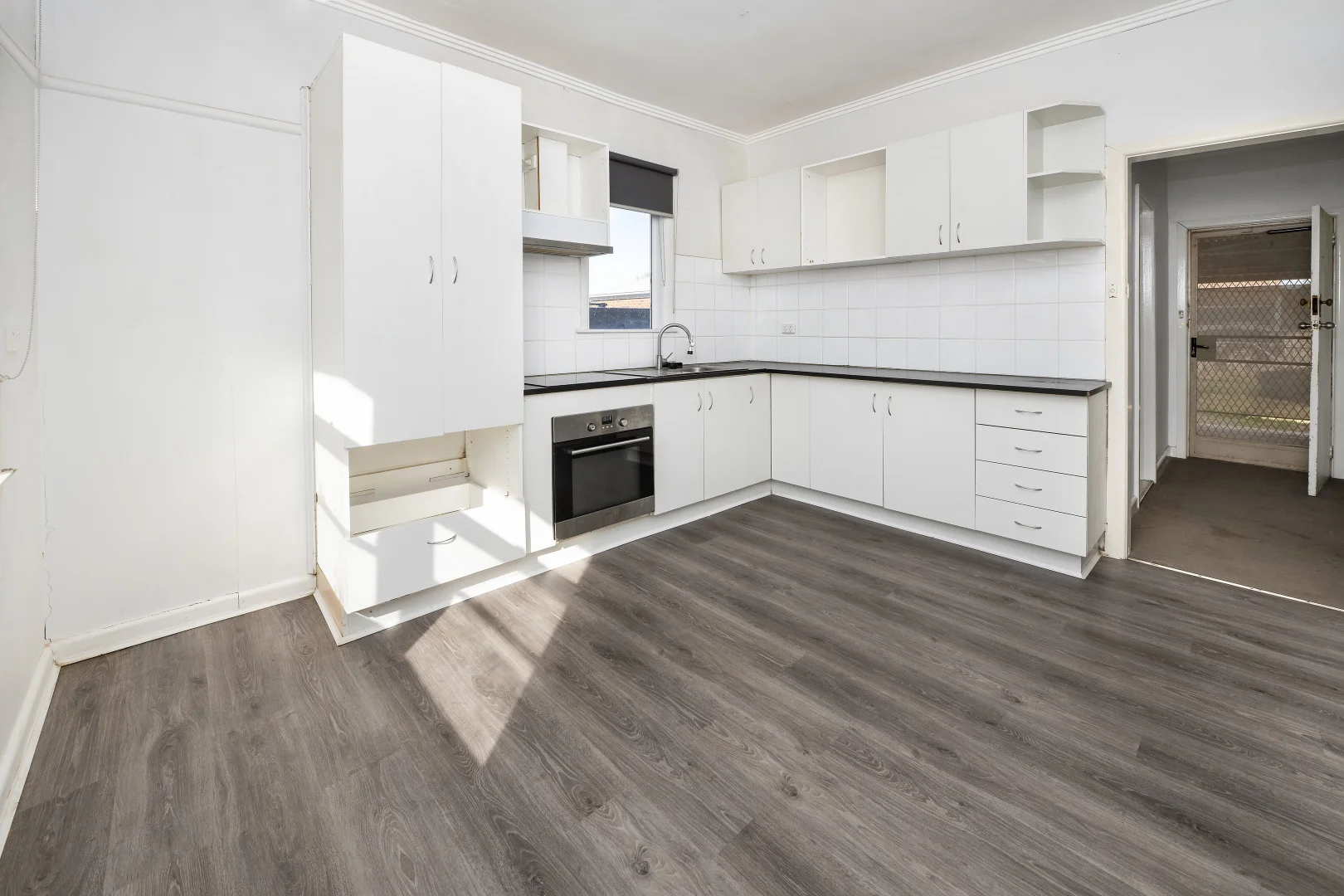 Additional image 4 of 44 Stradbroke Avenue, Swan Hill VIC 3585