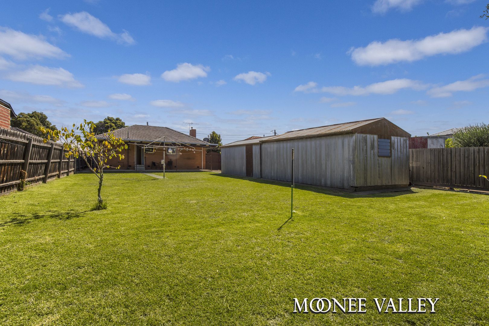 23 Robson Avenue, Avondale Heights VIC 3034, Image 2