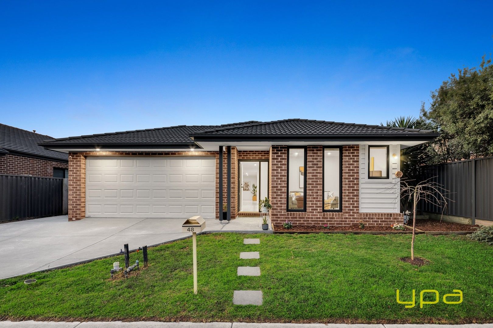 48 Asteria Crescent, Cranbourne West VIC 3977, Image 1