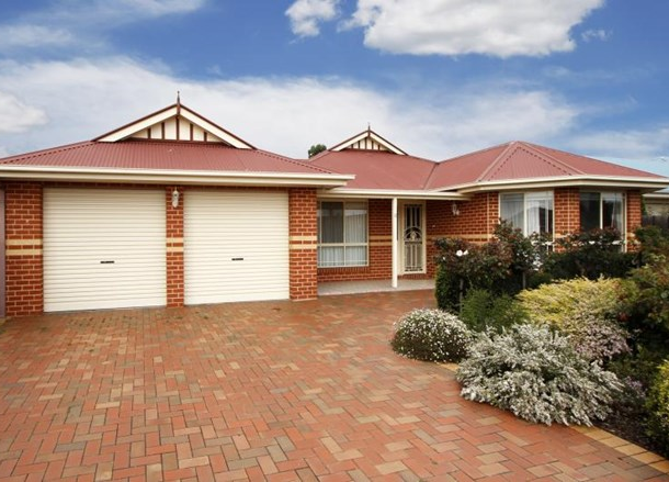 12 Kingfisher Place, Sale VIC 3850
