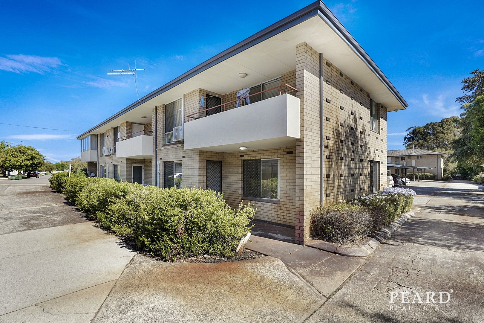 47/20 Ellerby Street, Glendalough WA 6016, Image 0