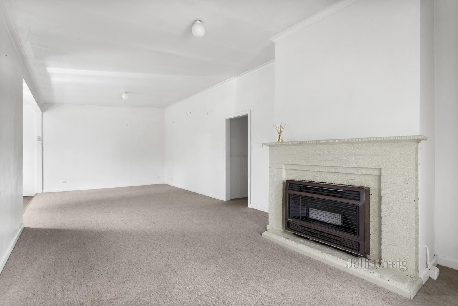 49 Epping Street, Kyneton VIC 3444, Image 2