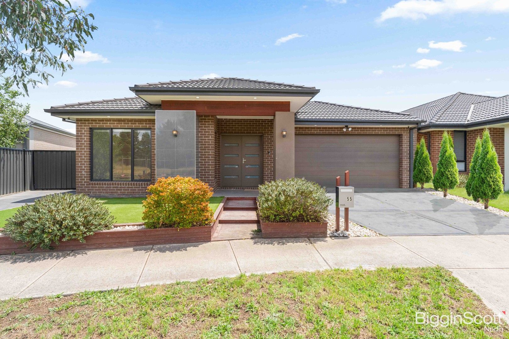 4 bedrooms House in 55 Moxham Drive KALKALLO VIC, 3064