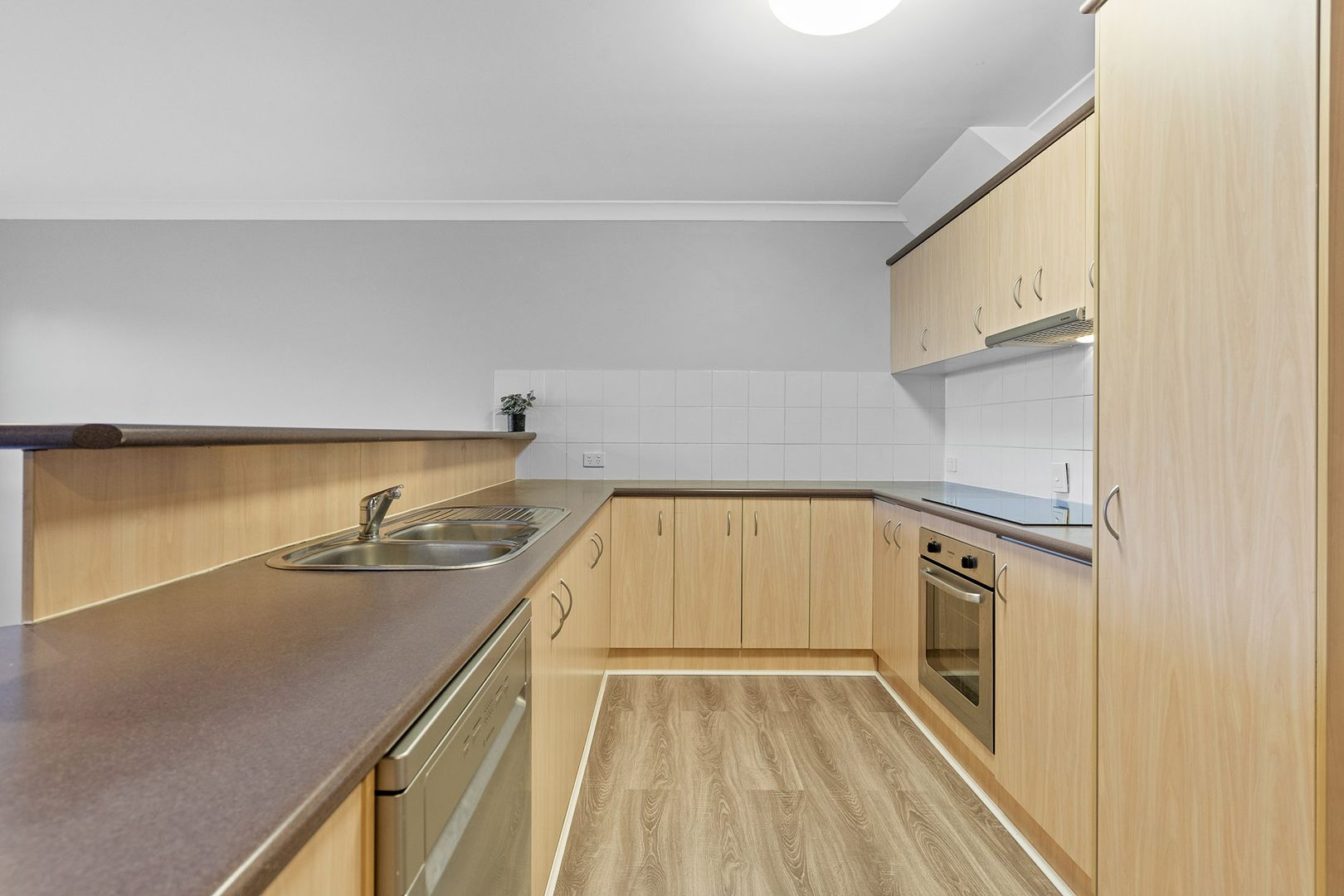 95/13-23 Springfield College Drive, Springfield QLD 4300, Image 2
