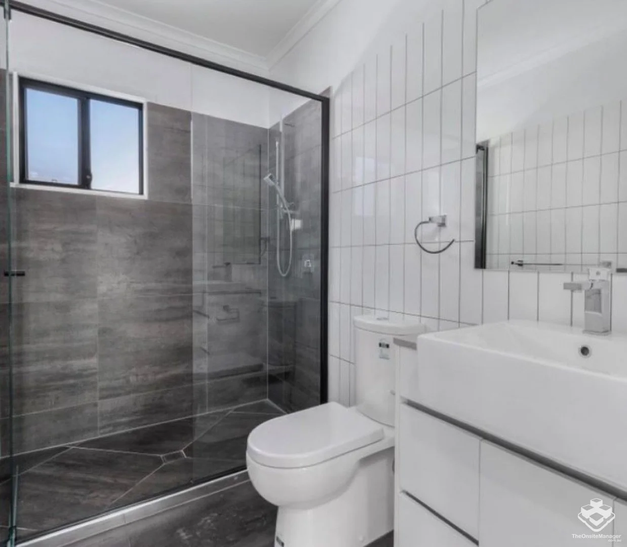 Additional image 8 of ID:21162701/33 Henderson Road, Everton Hills QLD 4053