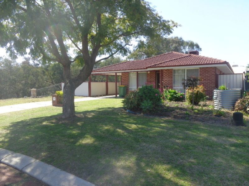 4 bedrooms House in 5 Windsor Drive GOSNELLS WA, 6110