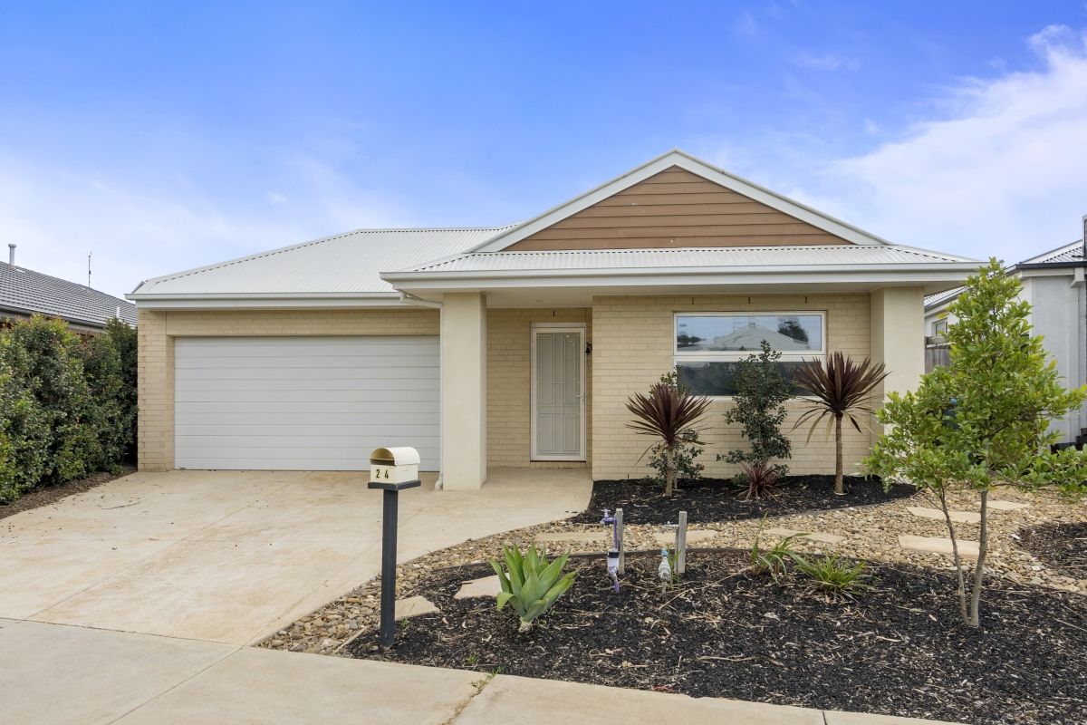 24 Charter Road, Werribee VIC 3030