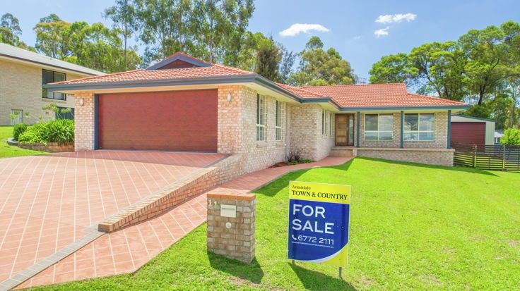 11 Mccarthy Crescent, Armidale NSW 2350