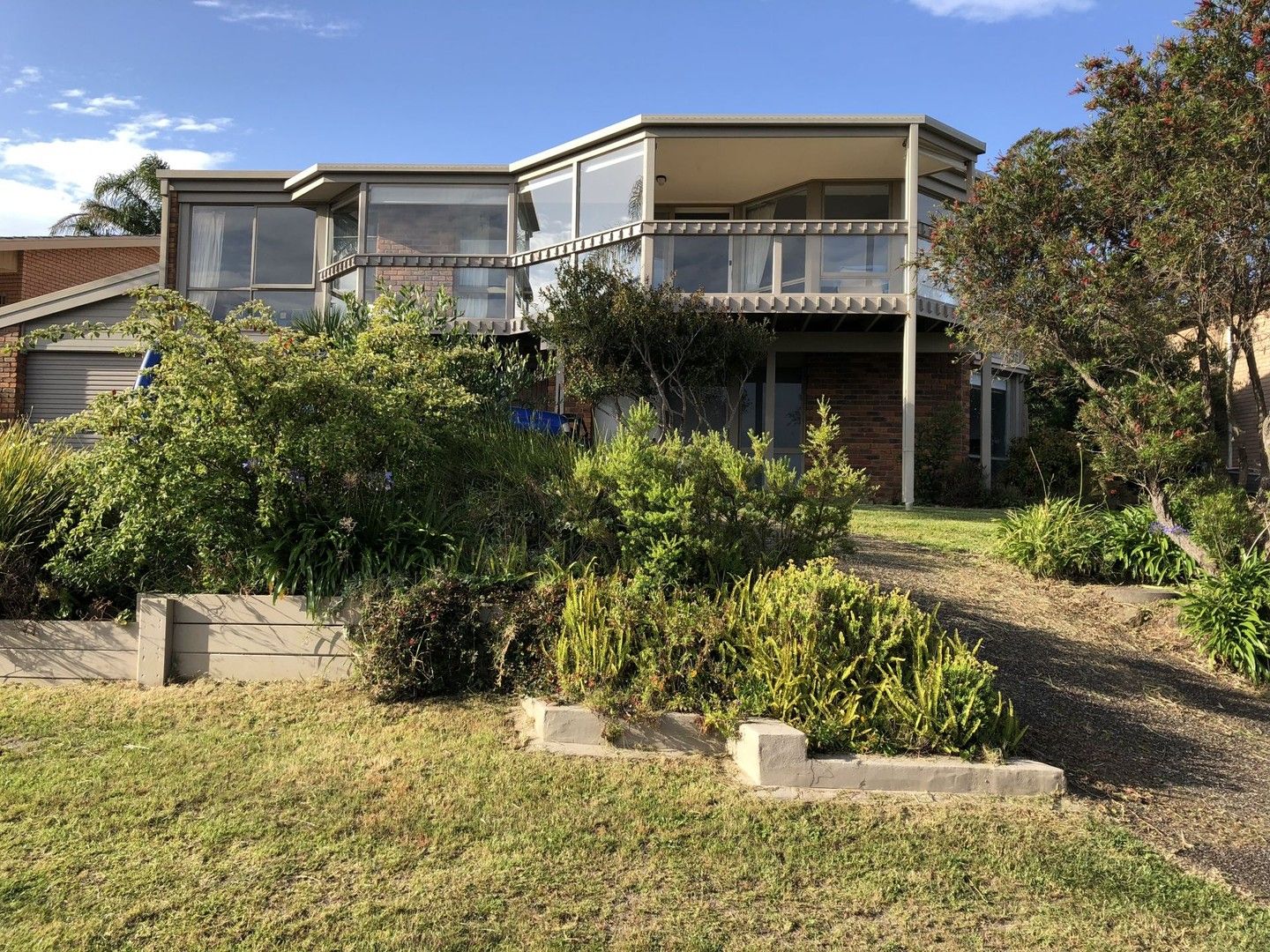 33 Surf Circle, Tura Beach NSW 2548 Domain