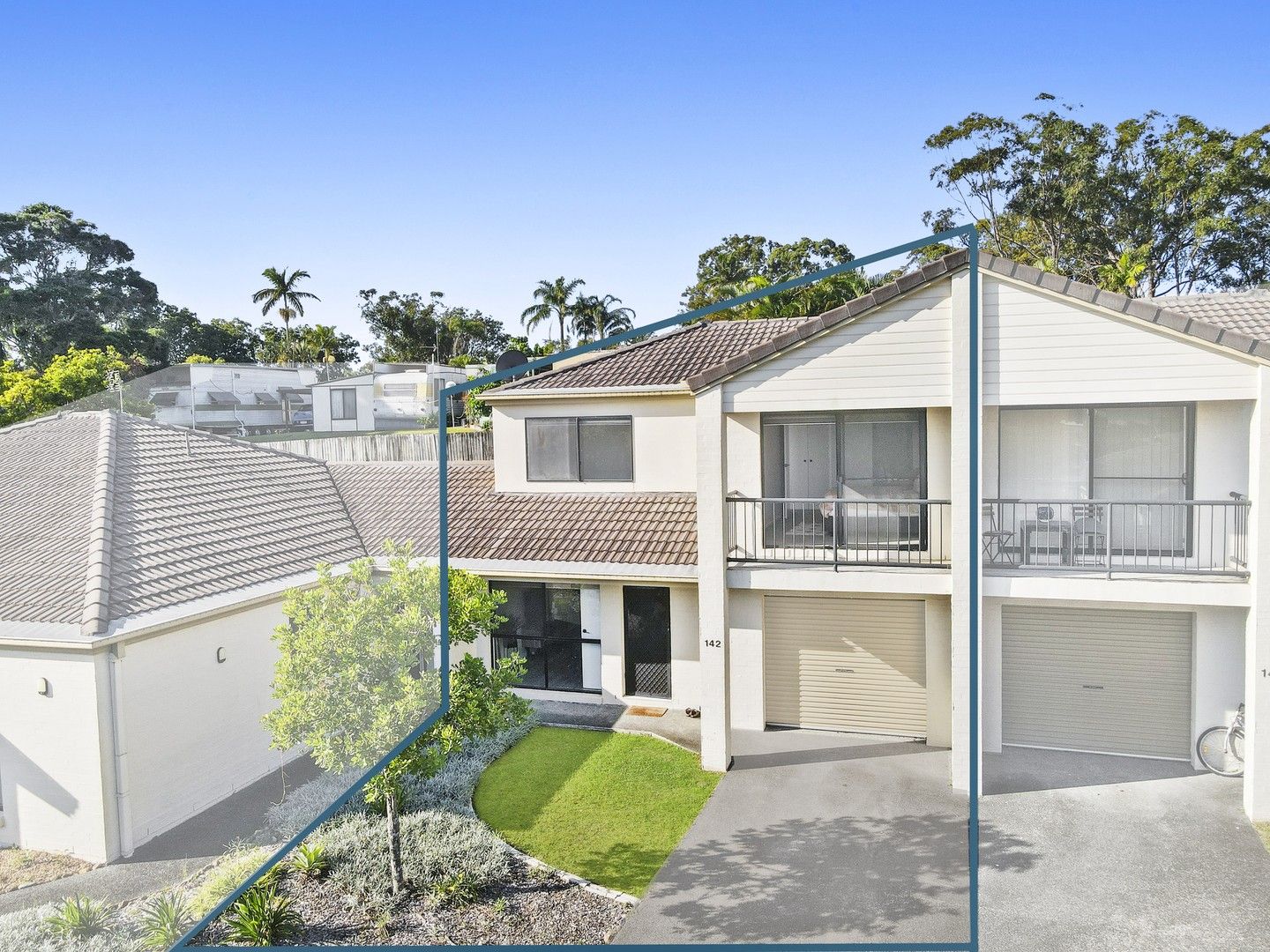 3 bedrooms Townhouse in 142/590 Pine Ridge Road COOMBABAH QLD, 4216