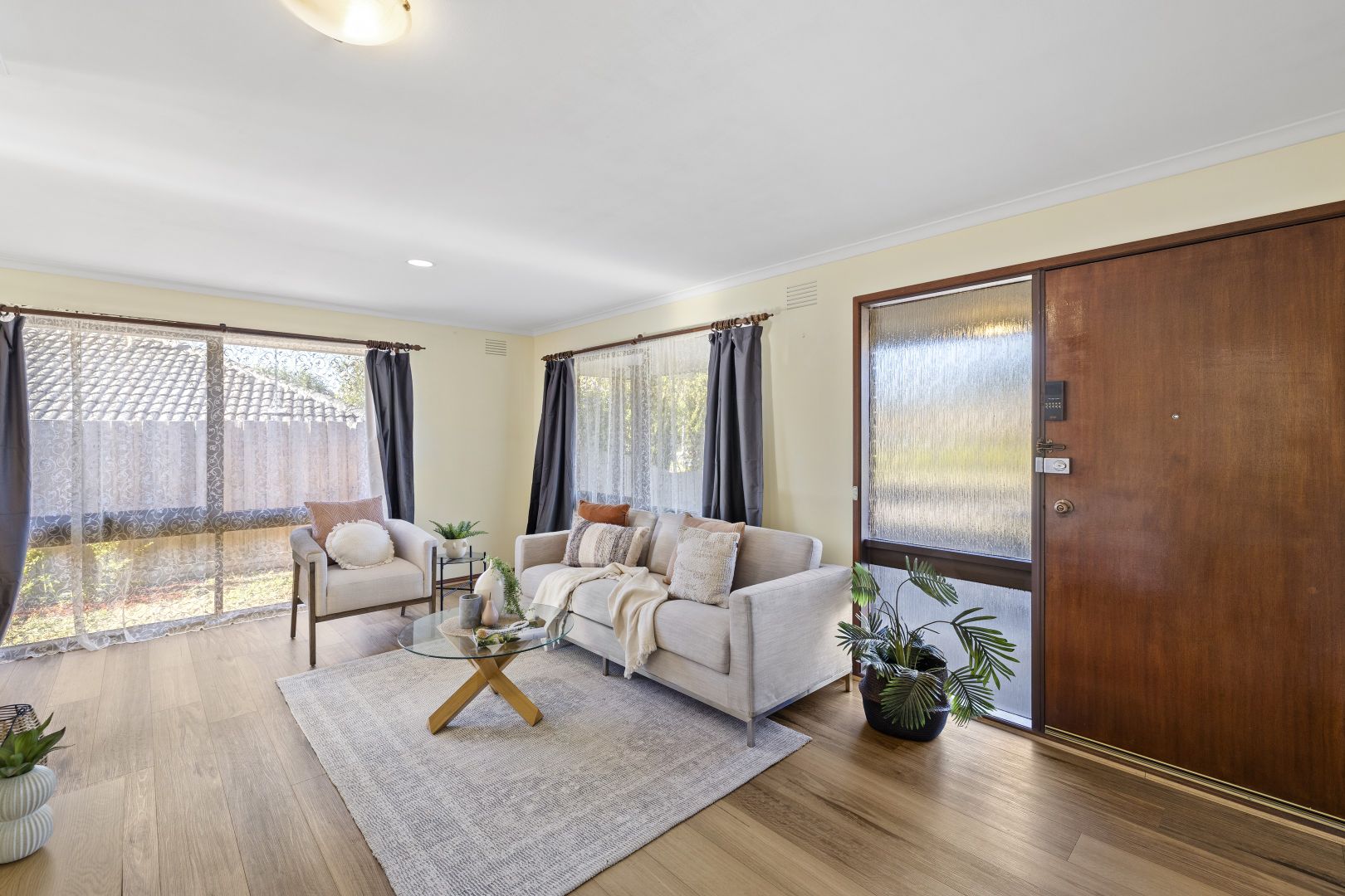52 Mantung Crescent, Rowville VIC 3178, Image 2