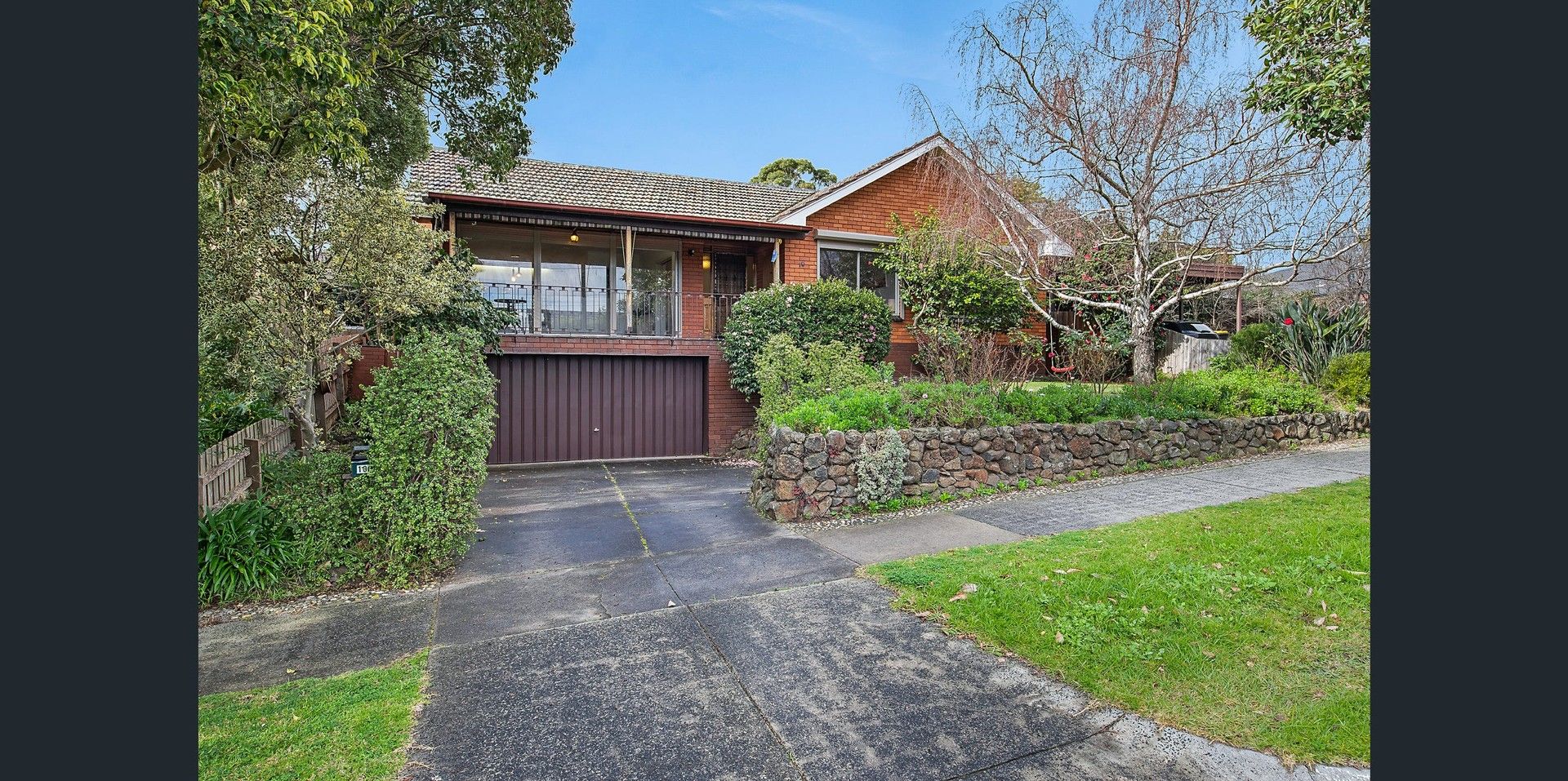 3 bedrooms House in 10 Mayfield Drive MOUNT WAVERLEY VIC, 3149