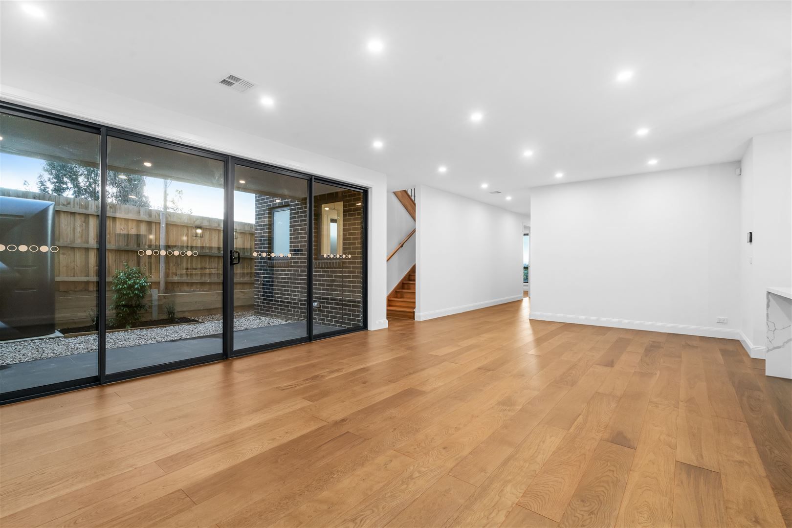 2 Zerbe Ave, Doncaster East VIC 3109 | Domain