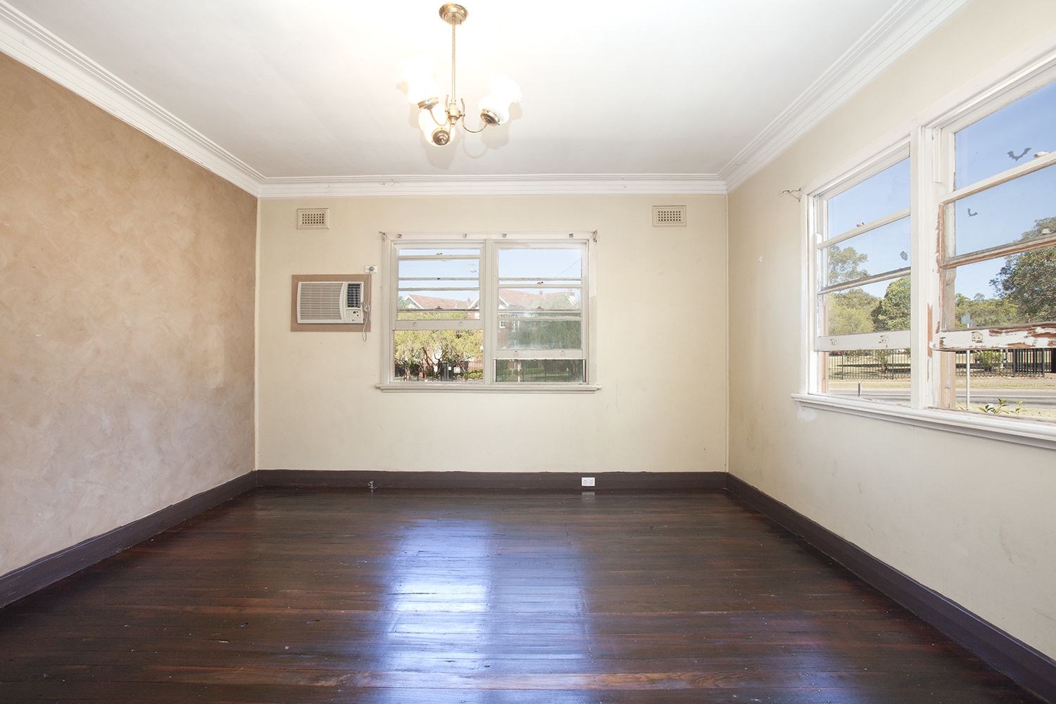 348 Old Maitland Rd, Cessnock NSW 2325, Image 2