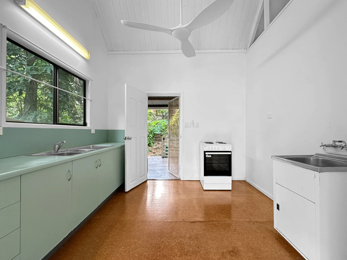 Additional image 16 of 39 Hayles Avenue, Arcadia QLD 4819