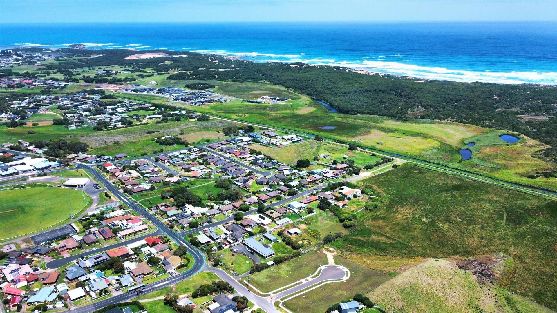 2 Bushell Place, La Bella Estate, Warrnambool VIC 3280, Image 2