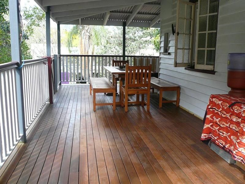 Cottenham St, Fairfield QLD 4103, Image 2