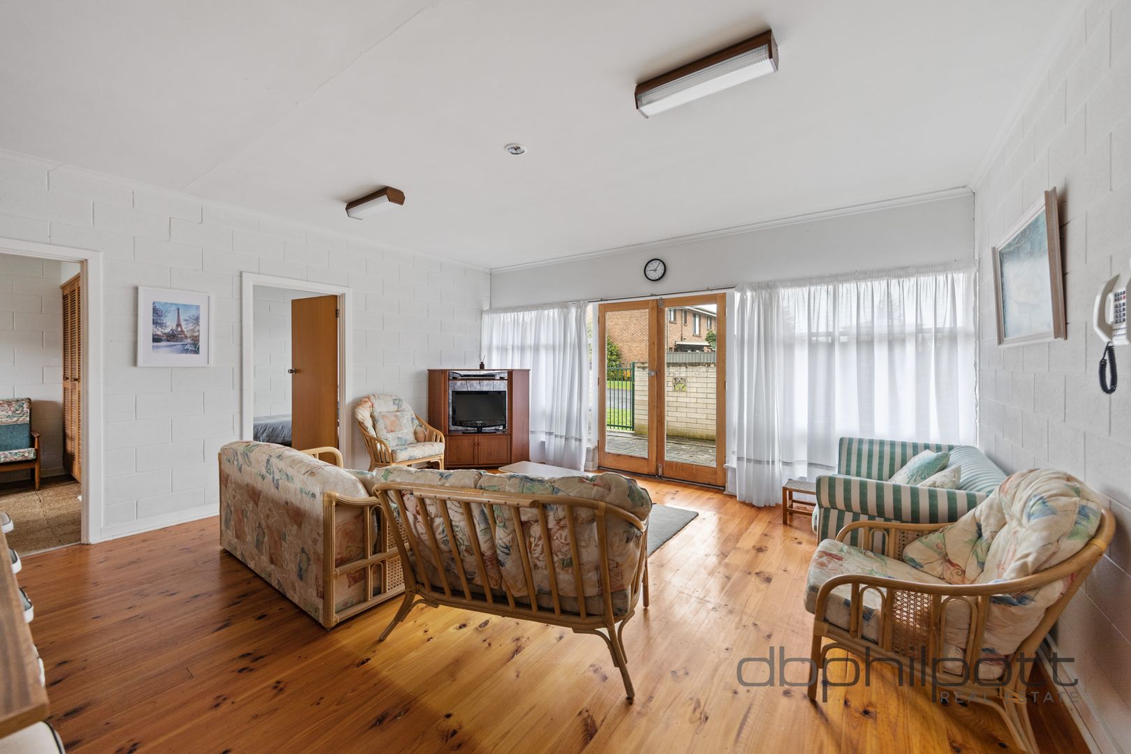 2/3 Gibson Avenue, Victor Harbor SA 5211, Image 2