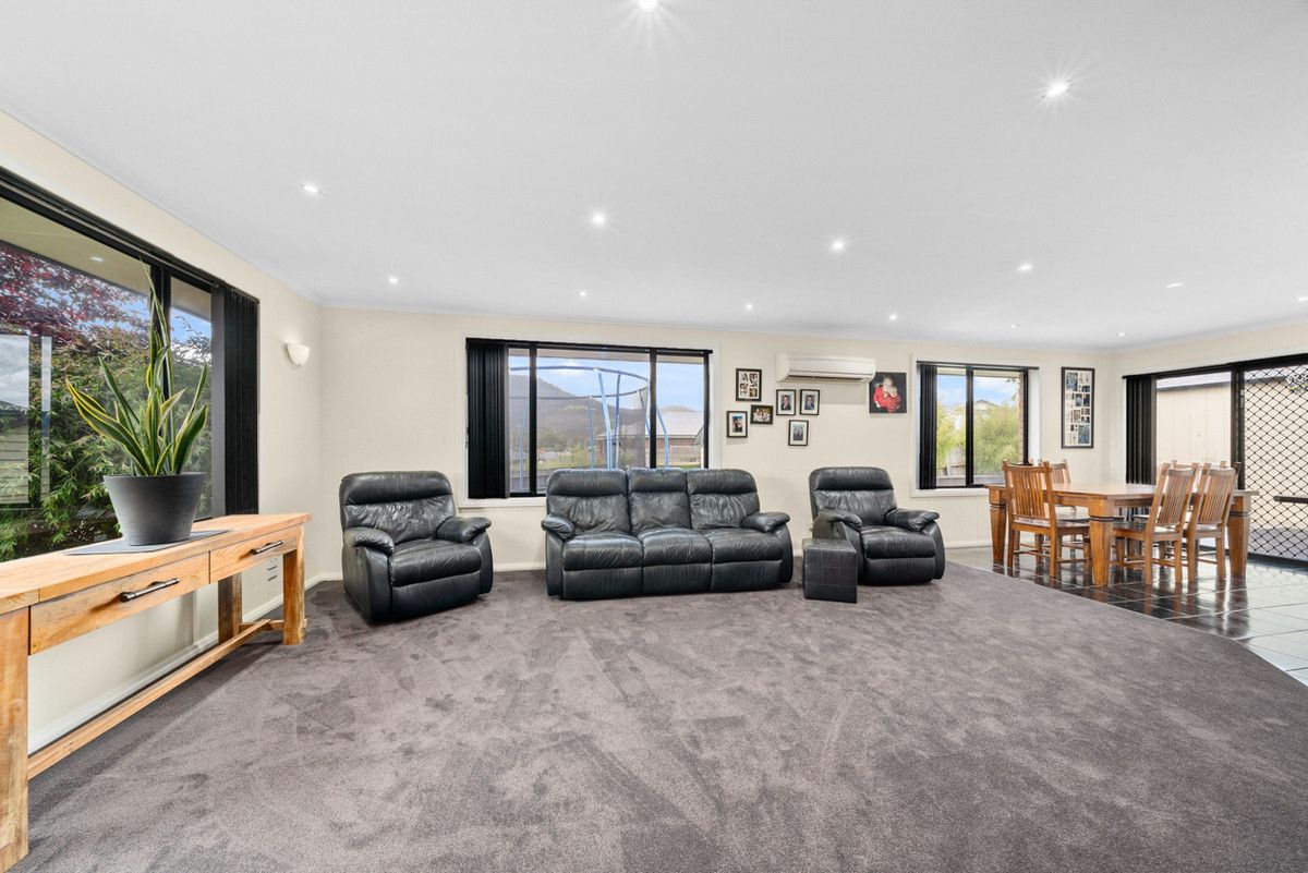 14 Gateway Drive, New Norfolk TAS 7140, Image 2