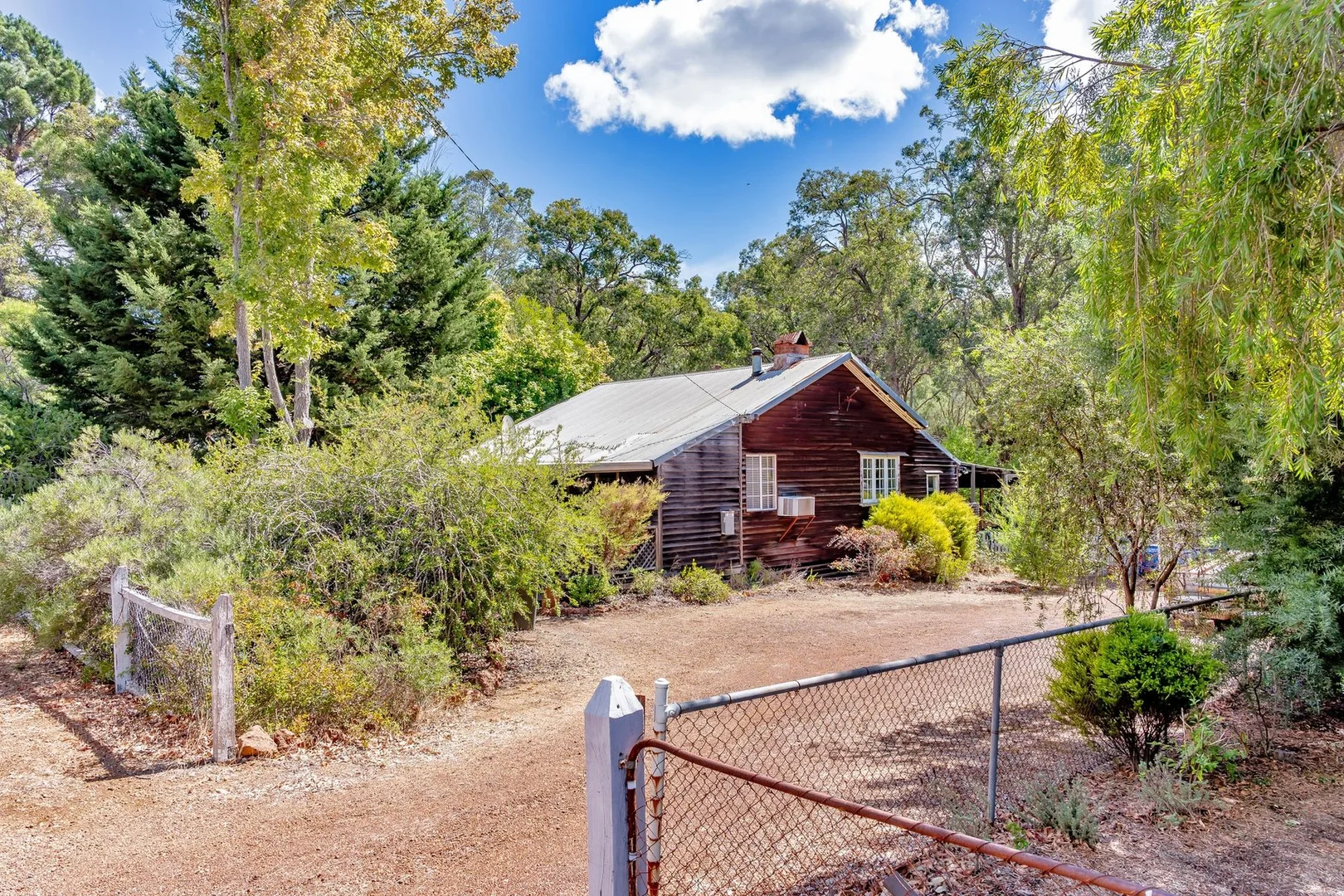 Additional image 3 of 56 Marginata Crescent, Dwellingup WA 6213