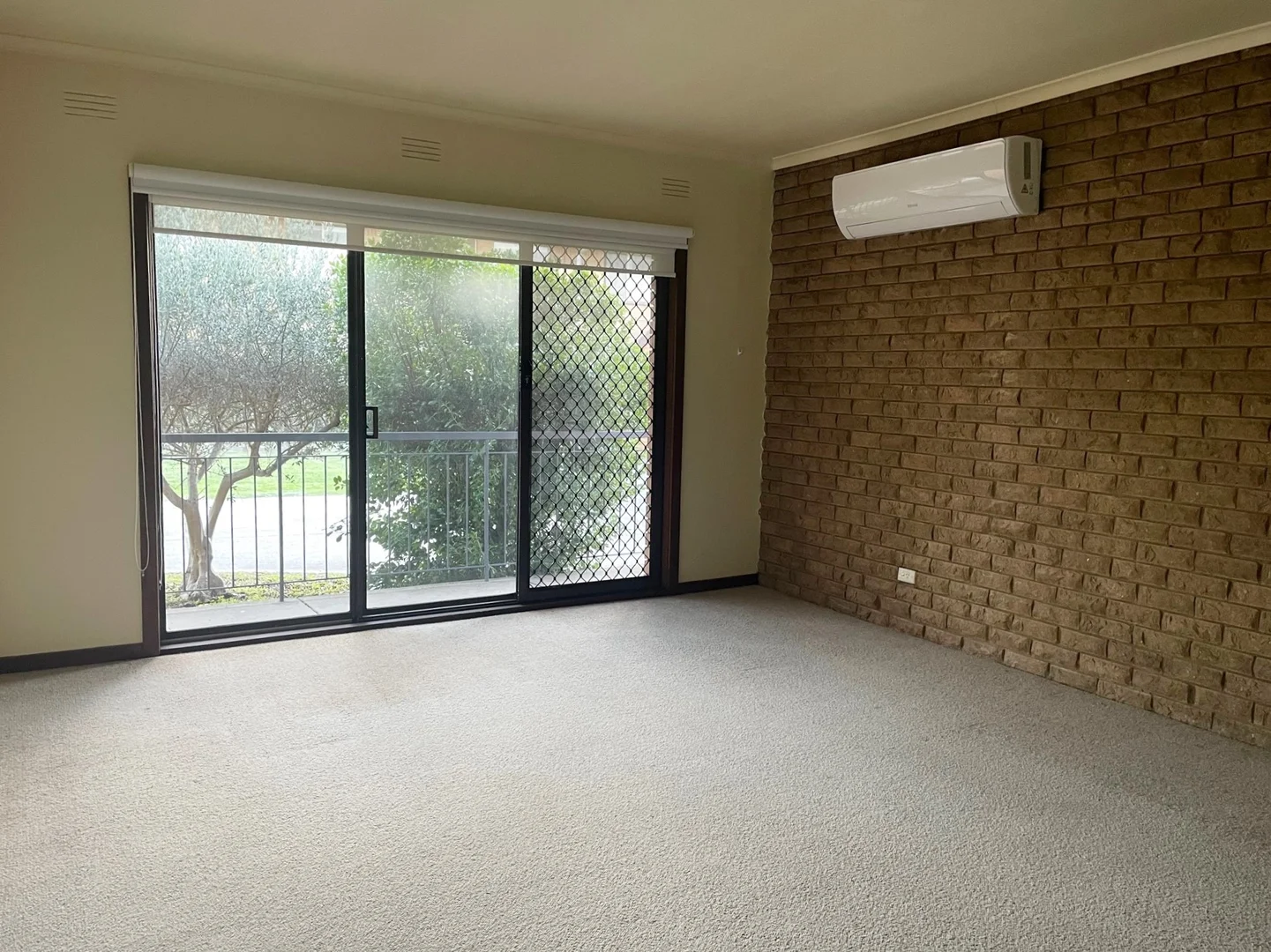 Additional image 2 of 1/11-13 Oakleigh Street, Oakleigh East VIC 3166