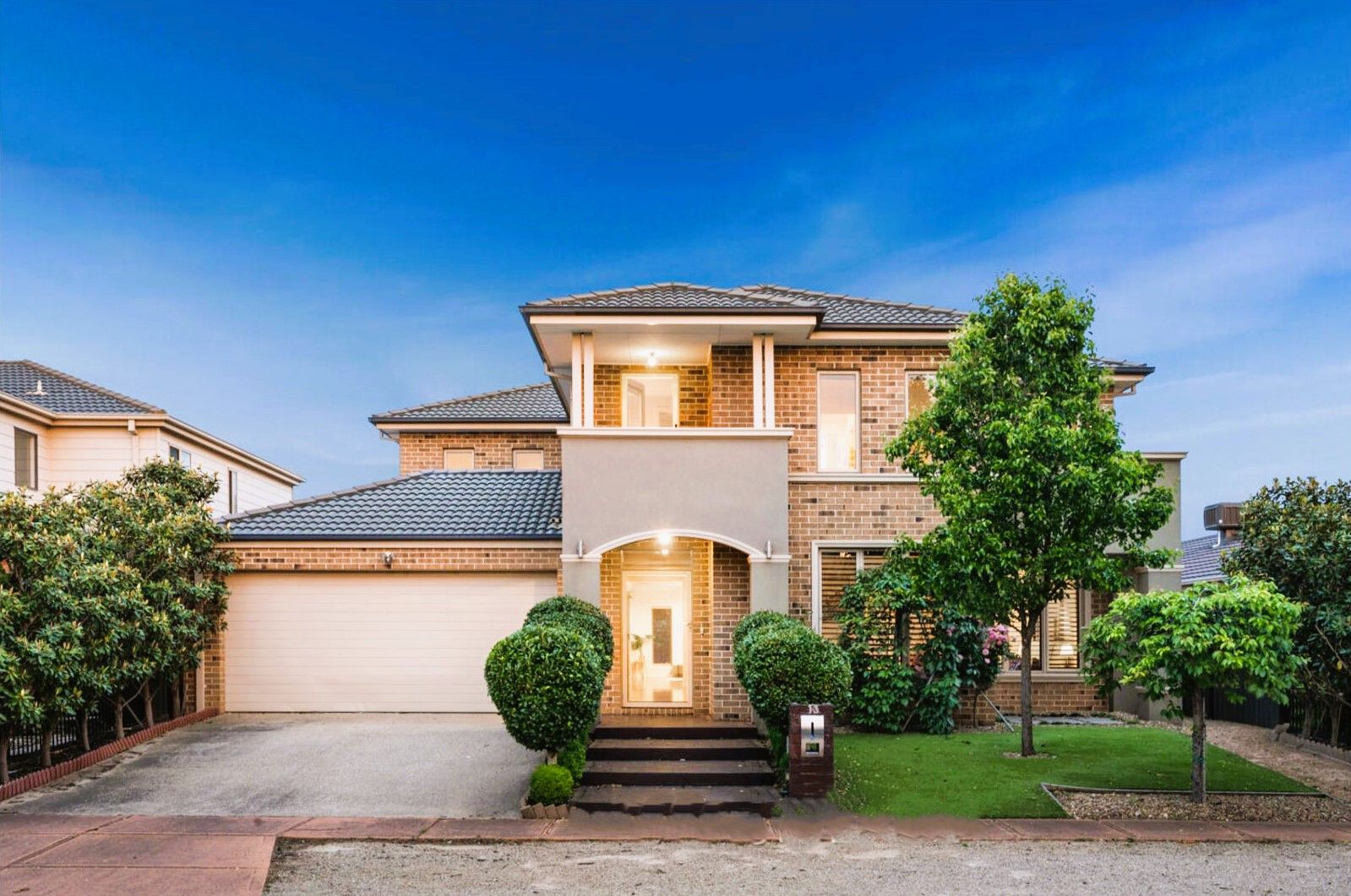 5 bedrooms House in 13 Savery Court POINT COOK VIC, 3030