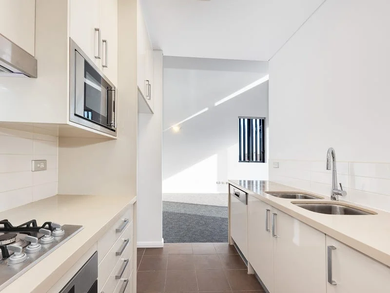 Additional image 2 of 2B/26 Danks St Waterloo, Waterloo NSW 2017