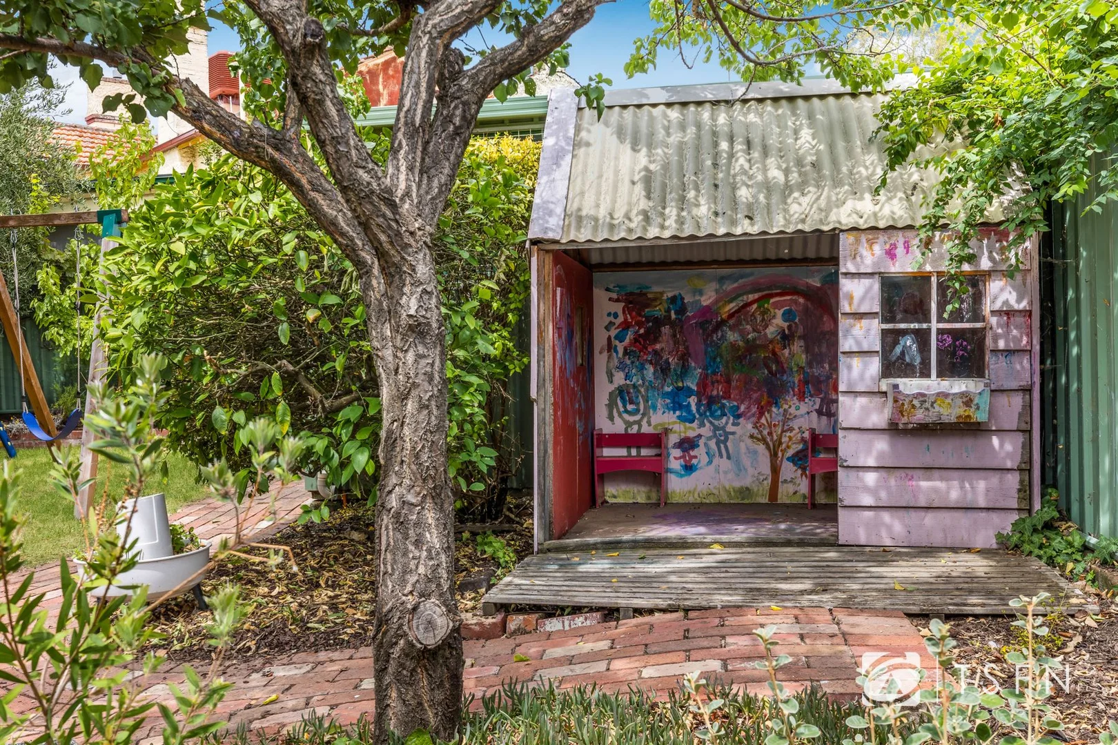 Additional image 16 of 6 Pine Street, Quarry Hill VIC 3550