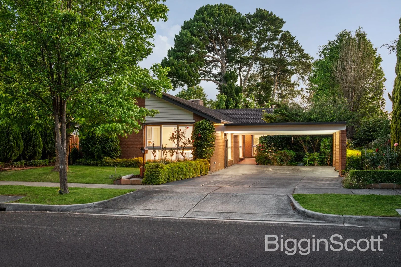 24 Taunton Street, Doncaster East VIC 3109