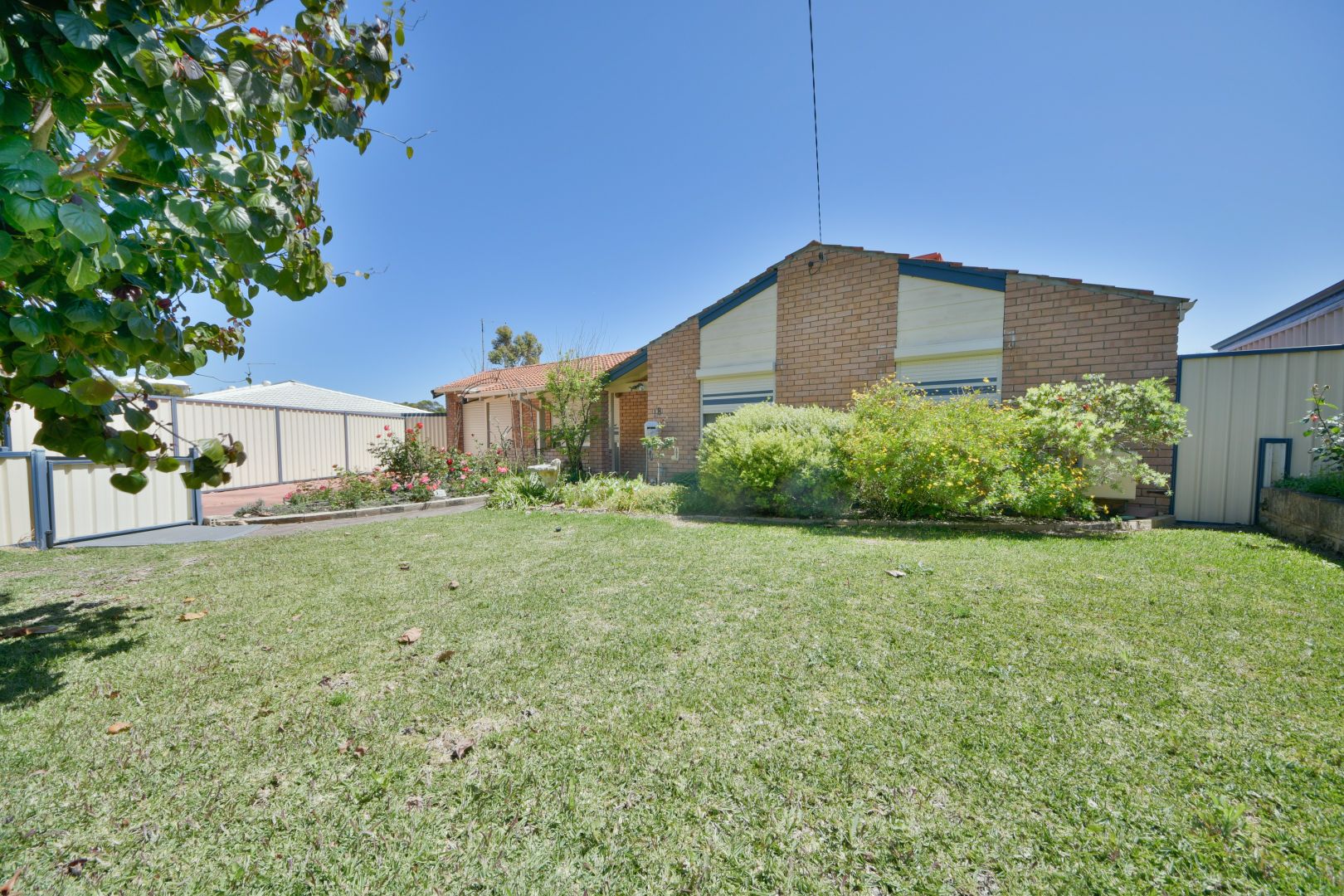 18 Ludlow Way, Warnbro WA 6169, Image 2