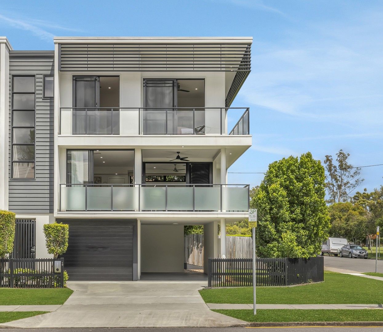 2 bedrooms Townhouse in 53 Macquarie Street ST LUCIA QLD, 4067