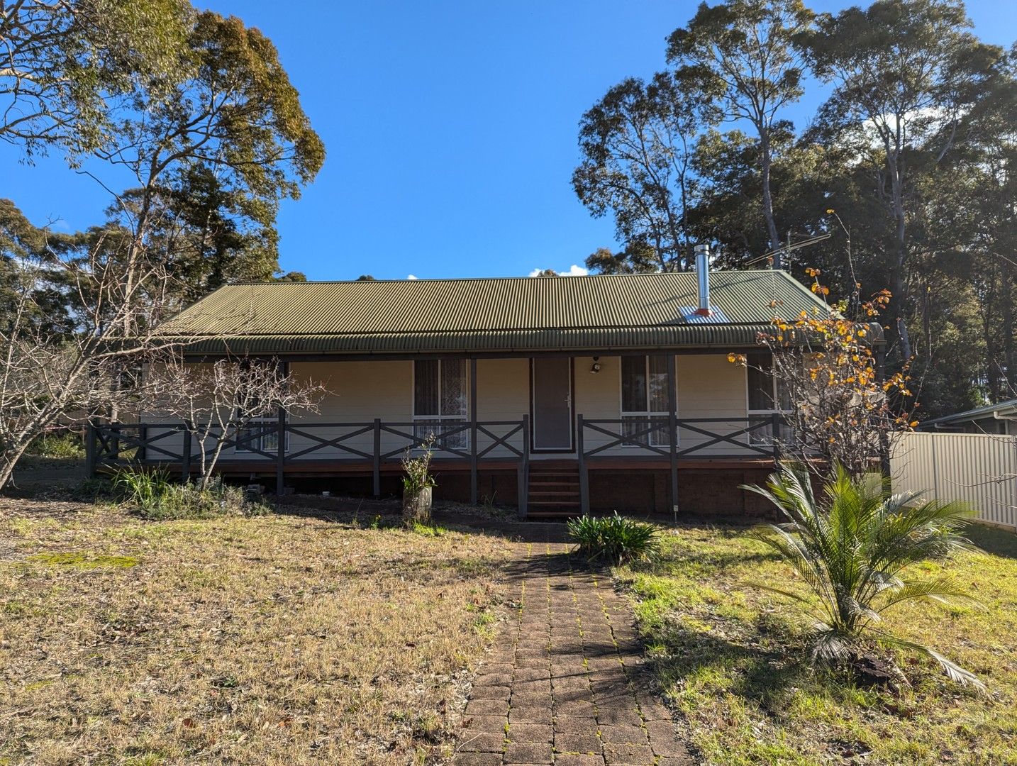 3 bedrooms House in 4 Poole Parade MYSTERY BAY NSW, 2546