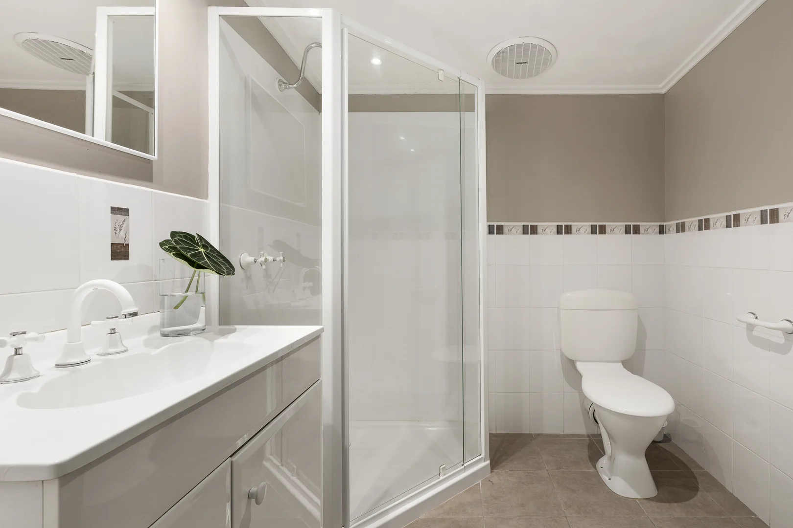 Additional image 11 of 311 Barkers Road, Kew VIC 3101