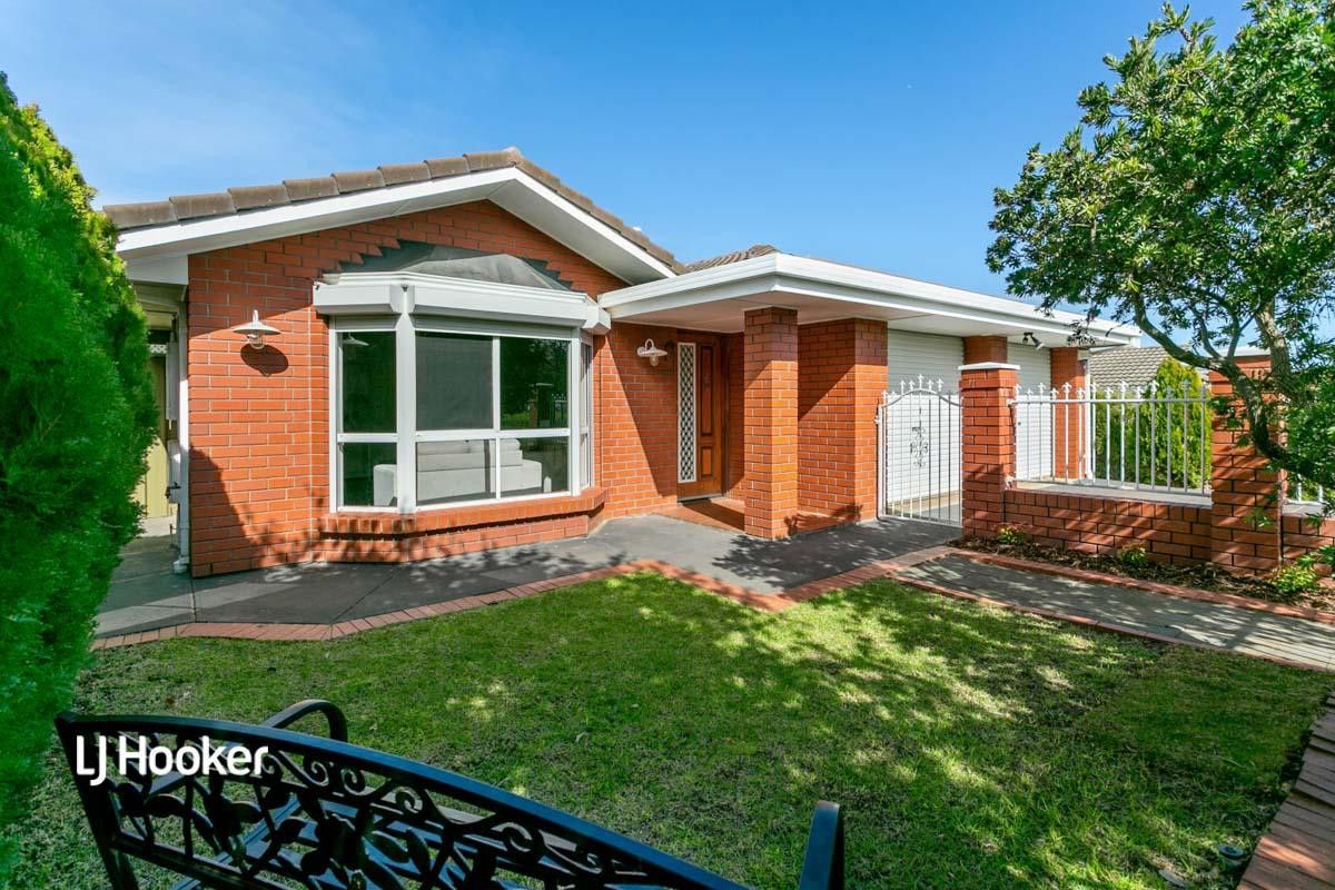 3 bedrooms House in 22 Aurora Circuit GREENWITH SA, 5125