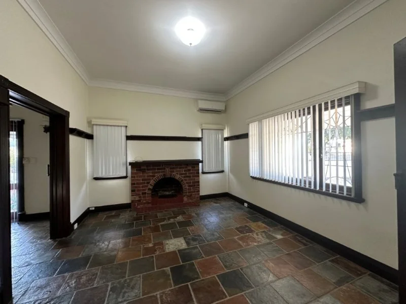 Additional image 3 of 31 Robinson Terrace, Daglish WA 6008