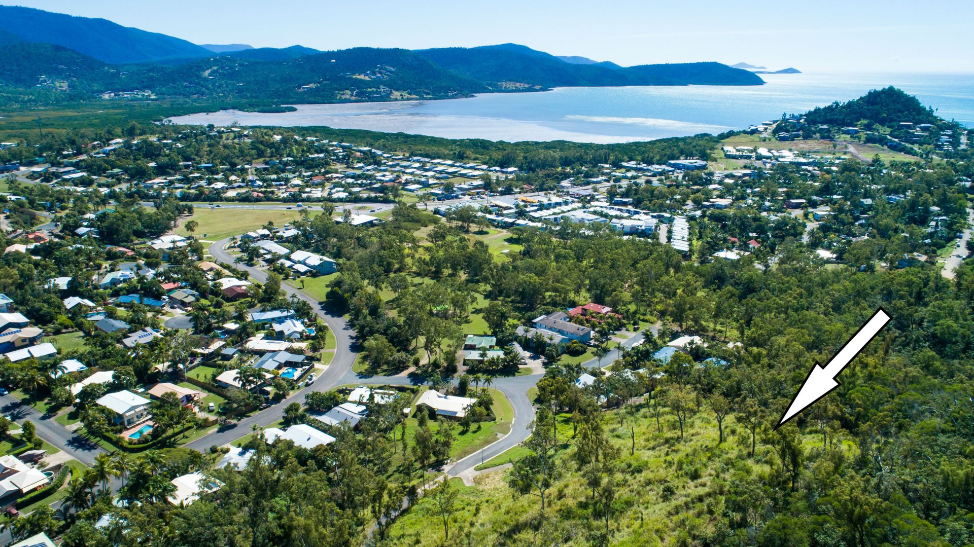 /s 4 & Dashers Road, Cannonvale QLD 4802 Domain