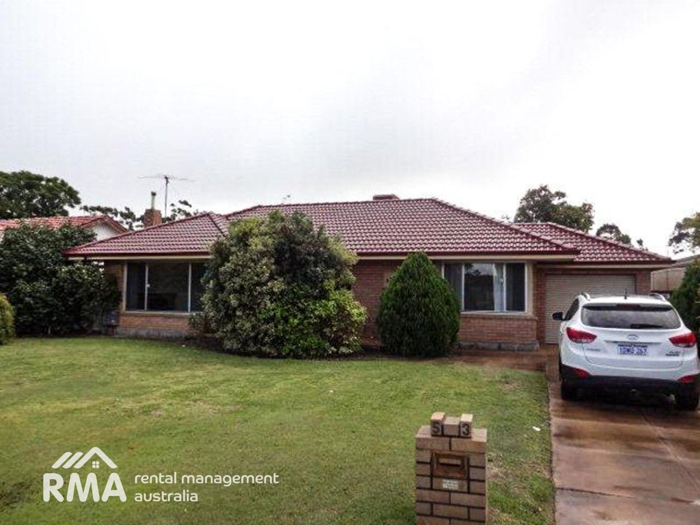 3 bedrooms House in 53 Howes Crescent DIANELLA WA, 6059