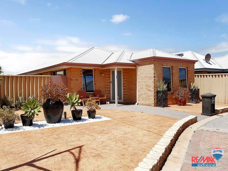 3 bedrooms House in 48 Pembury Way BUTLER WA, 6036