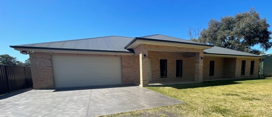 4 bedrooms House in 94 Tadmore Rd CRANEBROOK NSW, 2749